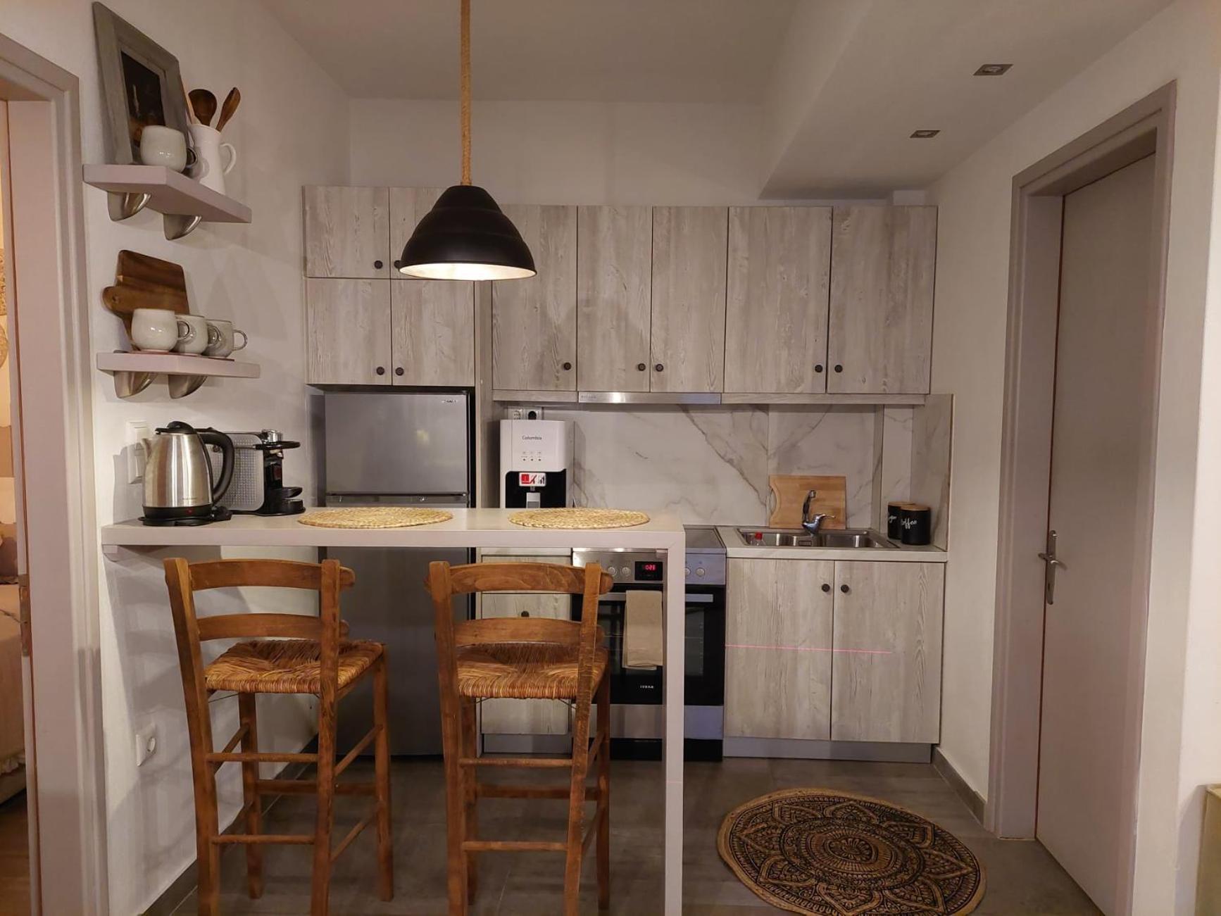 Maya Apartments, Modern And Convenient Apartments With Private Parking Skiathos Town Exterior photo