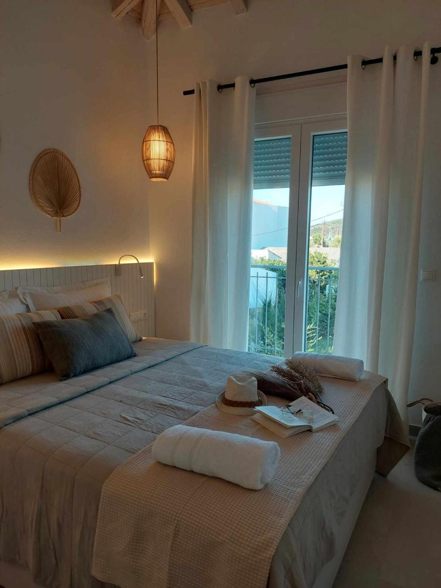 Maya Apartments, Modern And Convenient Apartments With Private Parking Skiathos Town Exterior photo