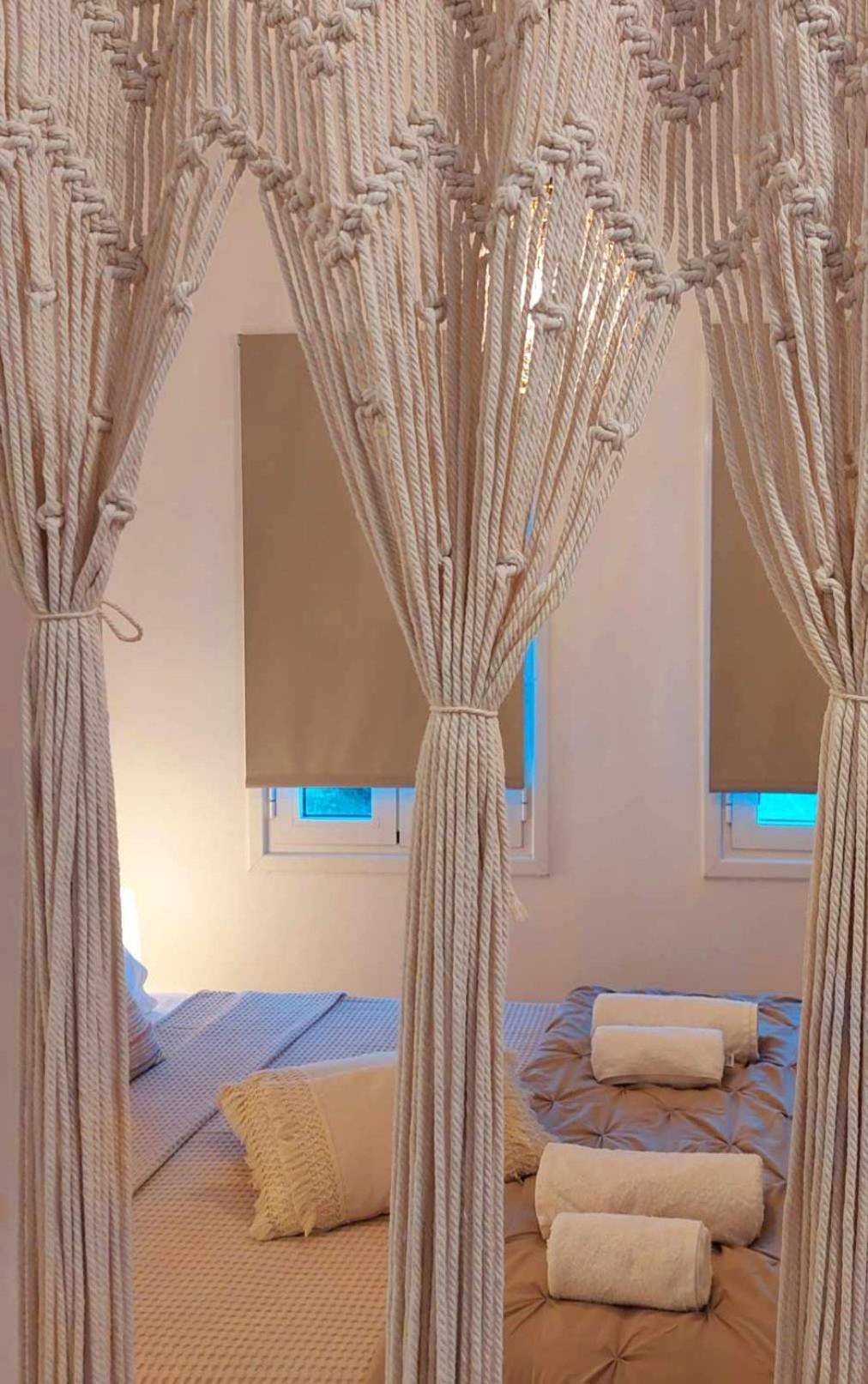 Maya Apartments, Modern And Convenient Apartments With Private Parking Skiathos Town Exterior photo