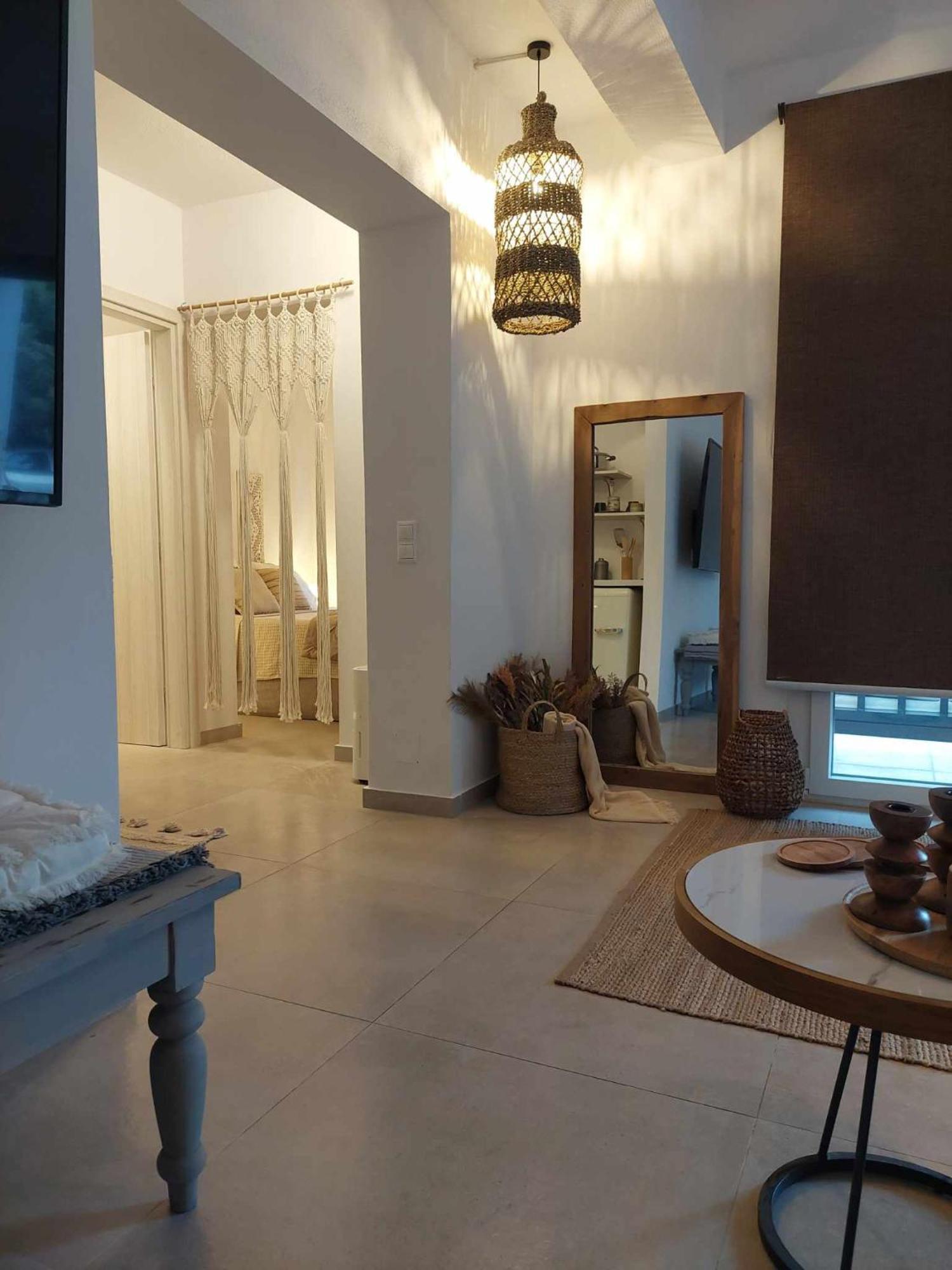 Maya Apartments, Modern And Convenient Apartments With Private Parking Skiathos Town Exterior photo